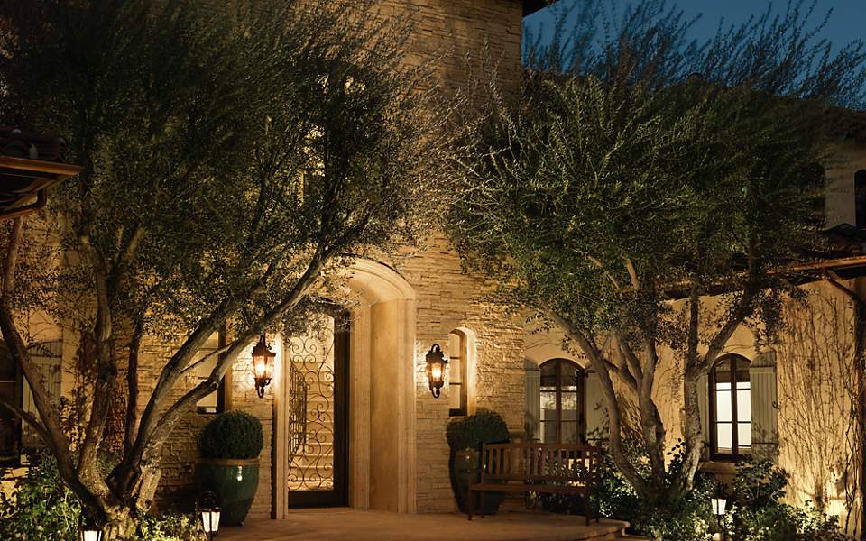 Outdoor Lighting & Curb Appeal - Ideas & Advice Lamps Plus